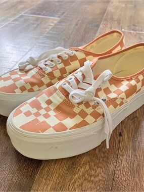 Checkerboard Platform Lace-Up Vans